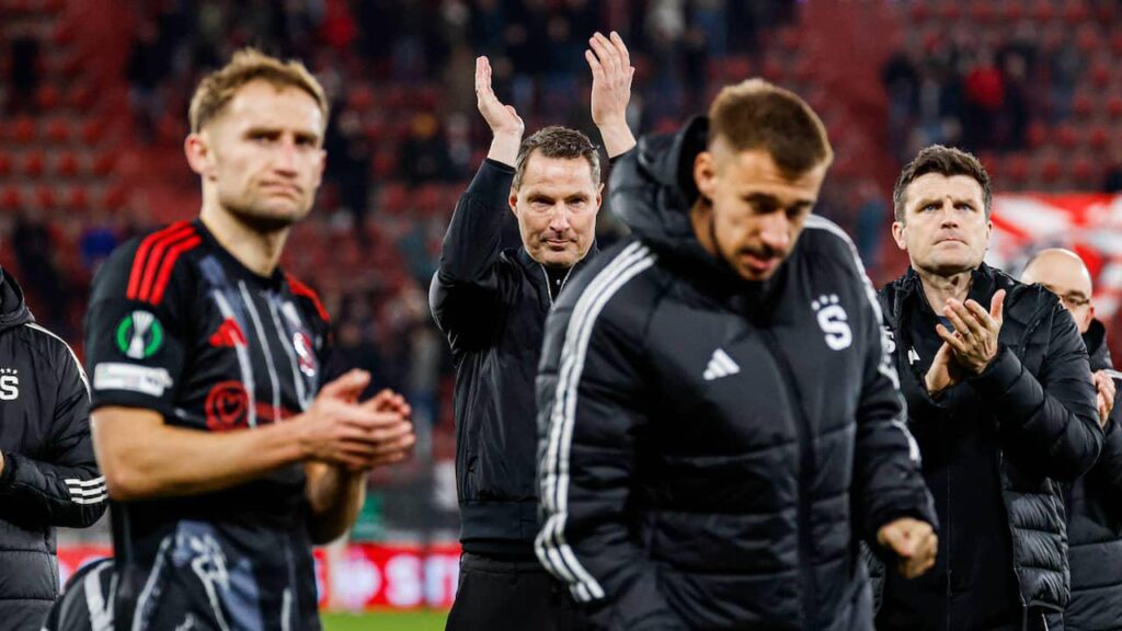 Priske koestert 'moeilijke tijd' bij Feyenoord en wil in Praag 'all-in' tegen AZ