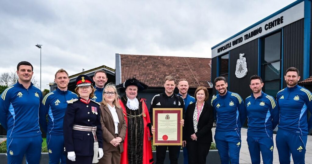 Eddie Howe honoured with 'Freedom of Newcastle'