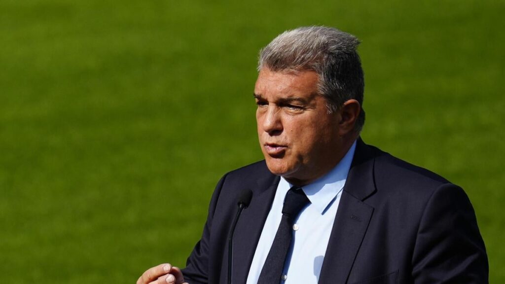 [Mundo Deportivo] Laporta: "Man, we had LaLiga's authorization to fit Leo's contract. It was something that was talked to Jorge and everything was defined." 11-07-2023