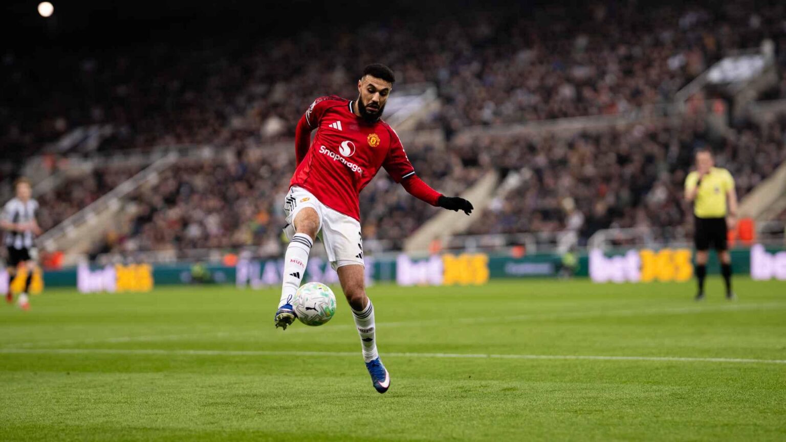 Mazraoui trains ahead of Villa contest