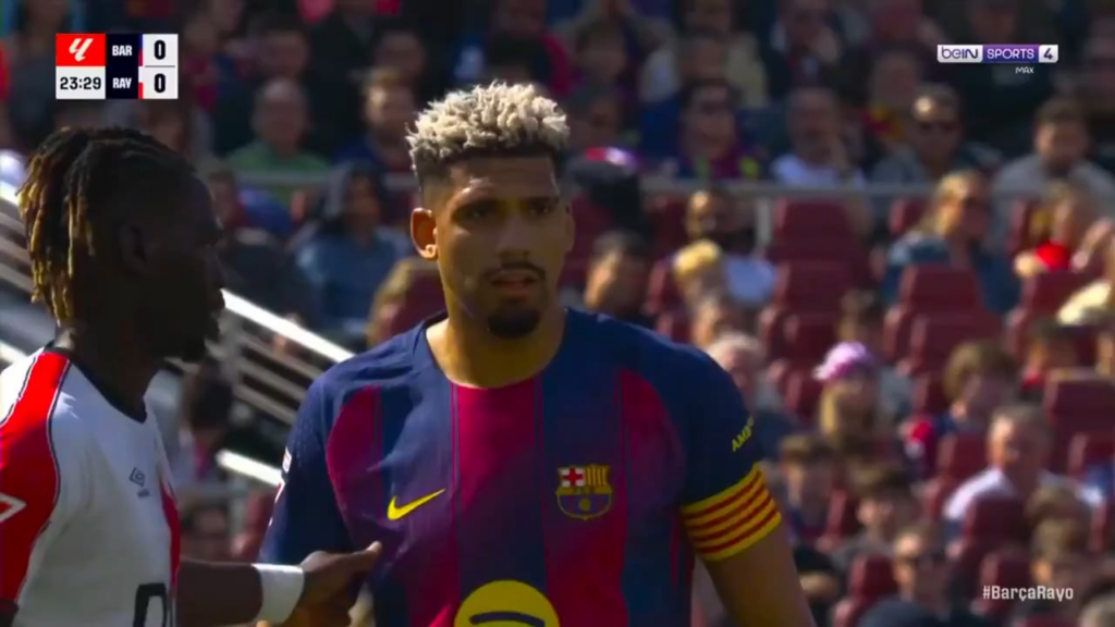 FC Barcelona [1] - 0 Rayo Vallecano - Ronald Araujo 24'
