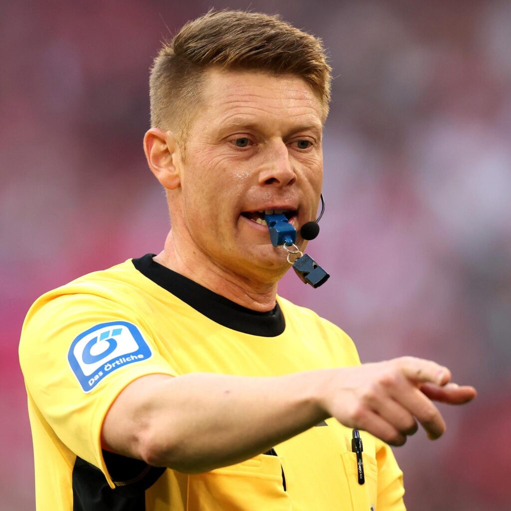 Christian Dingert. I am coming for you. Piece of shit disqualified Kane's goal out of nowhere.