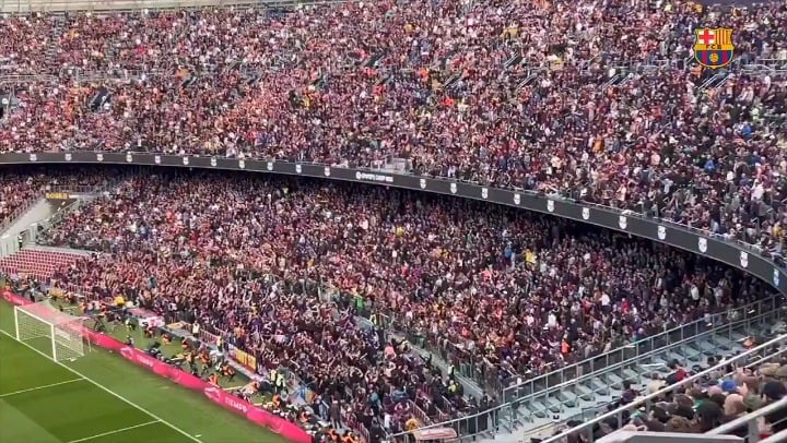 Scenes from 800 supporters in the Grada d' Animació