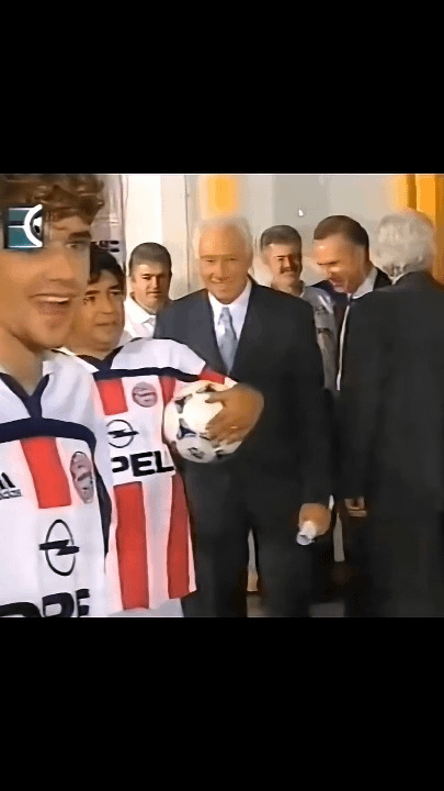 Maradona in a Bayern shirt goes hard