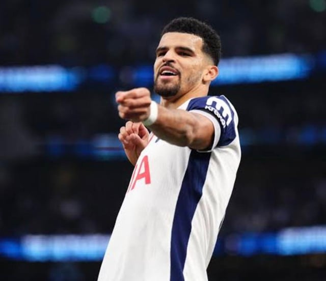 Richy and a friend to come home as free agents over the summer to help the striker crisis ??