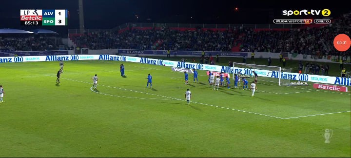 Sporting (4) - Alverca 1 Pedro Gonçalves (85)