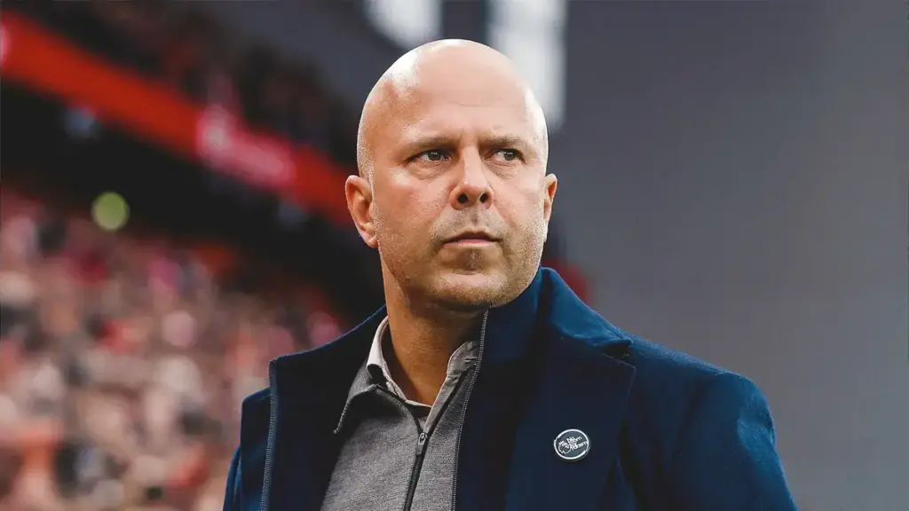 "He has to start him!" Liverpool legend slams Arne Slot for making a "big mistake" in team selection