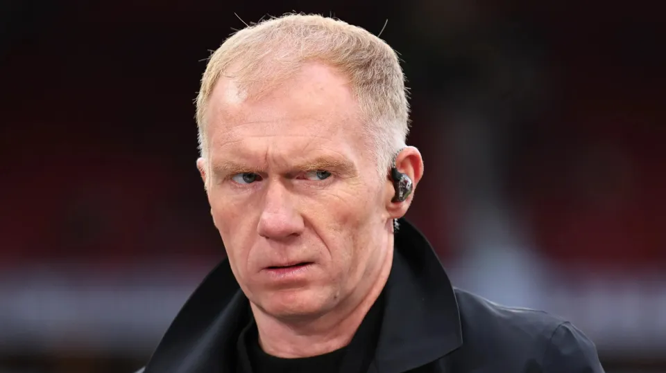 Former Manchester United midfielder Paul Scholes