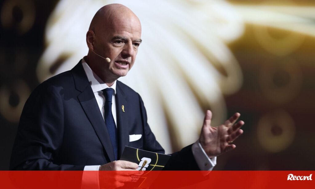 FIFA oficializa novas regras de arbitragem a aplicar já no Mundial: o que está em causa