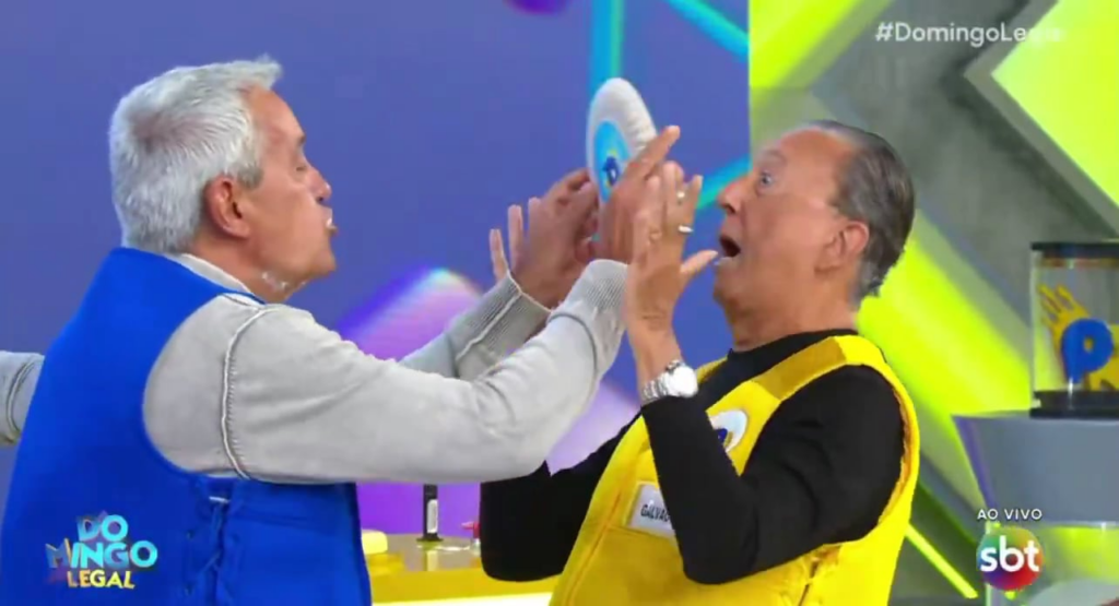 Mauro Naves dando uma TORTADA na cara do GALVÃO BUENO