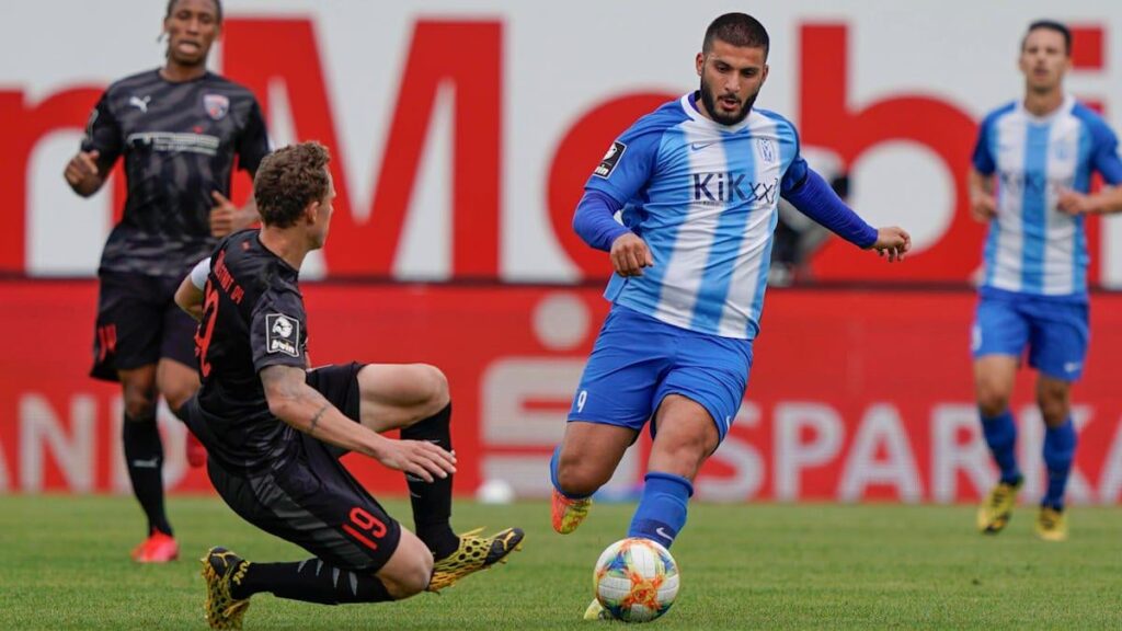 DFB stockt Nachwuchsförderung in der 3. Liga kräftig auf: Ab der kommenden Saison wird der Nachwuchsfördertopf von drei auf fünf Millionen Euro erhöht. Ausgenommen sind die Zweitvertretungen vom VfB Stuttgart und der TSG Hoffenheim.