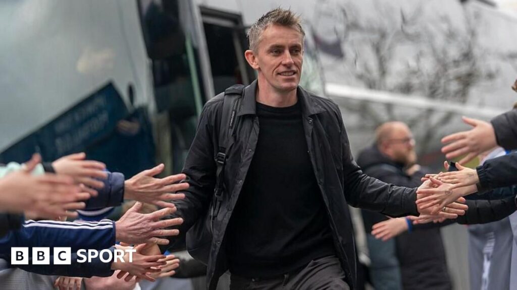 Kieran McKenna: Ipswich Town coach praises his team’s ‘humility’ Kieran McKenna: Ipswich Town coach praises his team's 'humility'