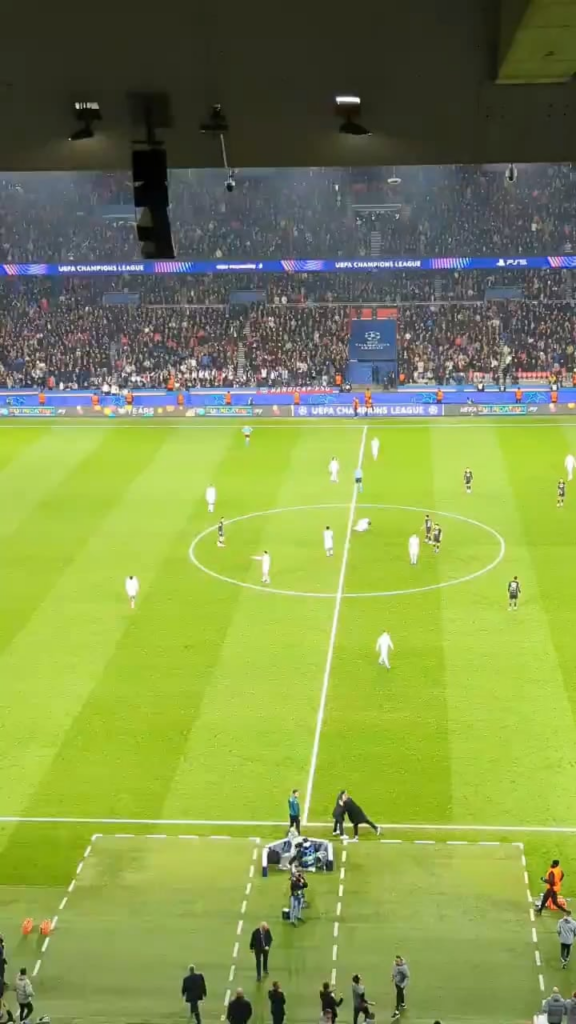 Enzo Fernandez refusing to shake hands with Vitinha