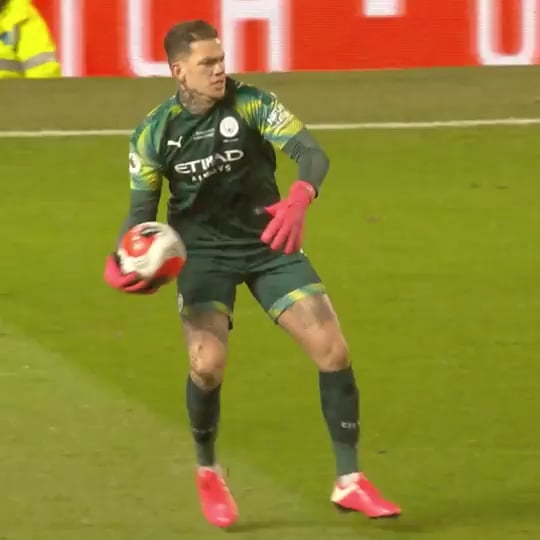 [ManUtd] OTD Scott McTominay netted this stunner against Man City!