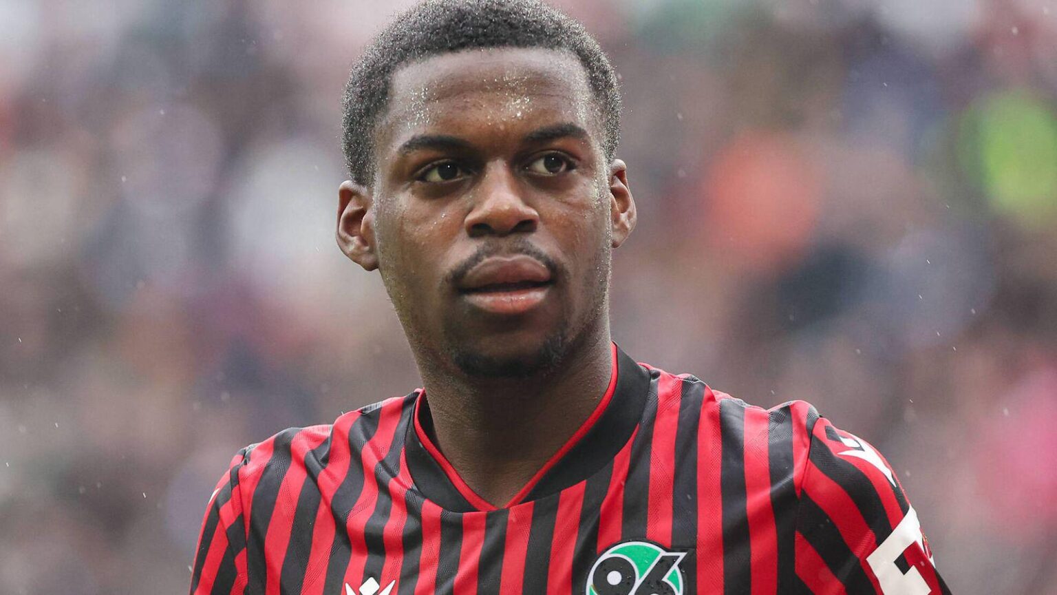 FC Bayern erwägt Rückkehr von Noel Aseko aus Hannover nach Abgang von Leon Goretzka