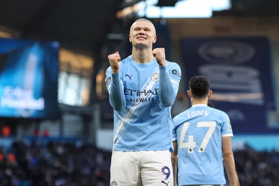 Erling Haaland celebrates his goal against West Ham