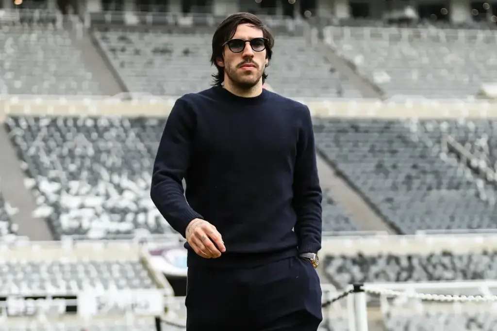 Agent rates chances of Sandro Tonali leaving Newcastle United for Serie A club