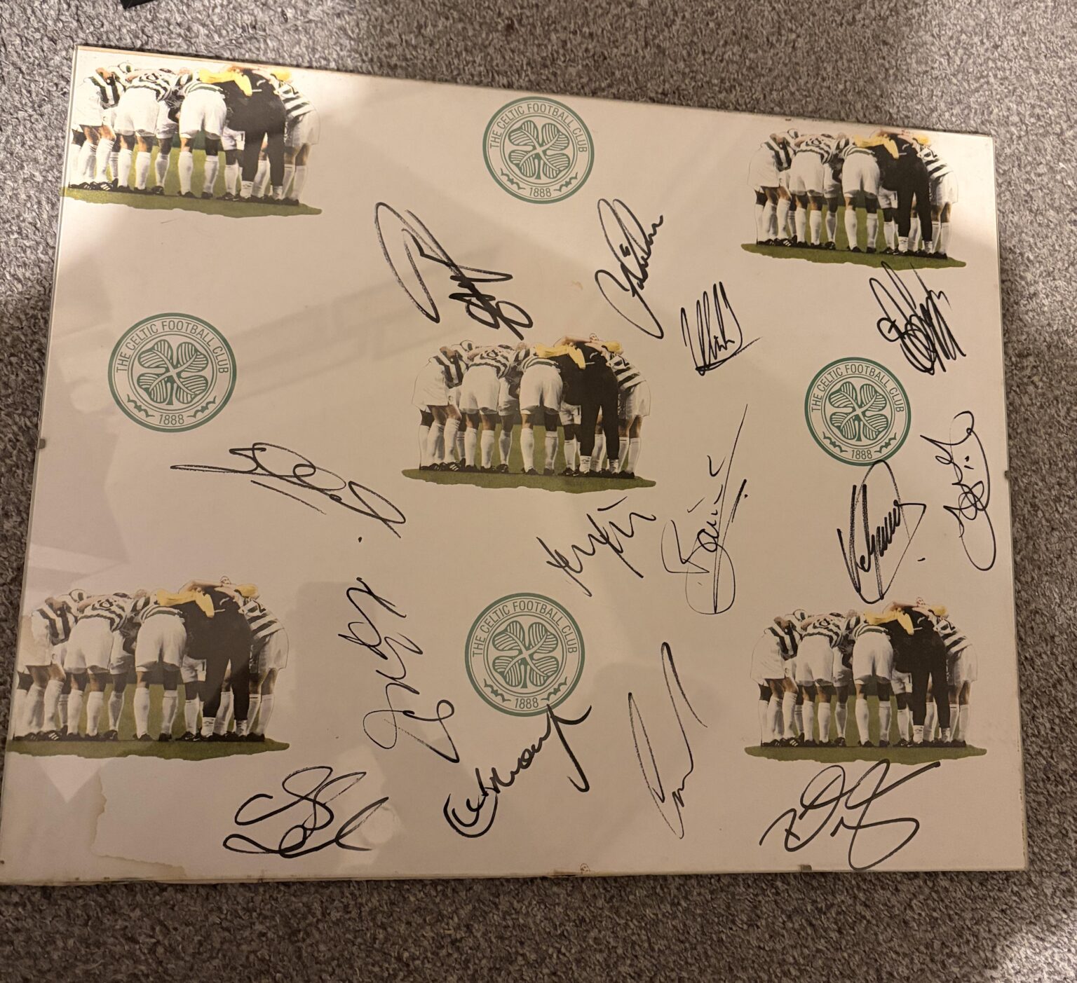 Help identifying autographs