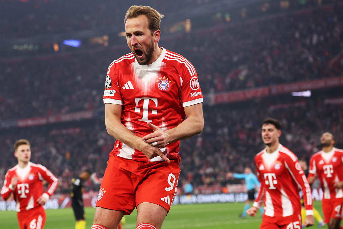 MUNICH, GERMANY - JANUARY 21: Harry Kane of Bayern Munich celebrates after scoring during the UEFA Champions League 2025/26 League Phase MD7 match between FC Bayern München and R. Union Saint-Gilloise at Football Arena Munich on January 21, 2026 in Munich, Germany. (Photo by Adam Pretty/Getty Images)