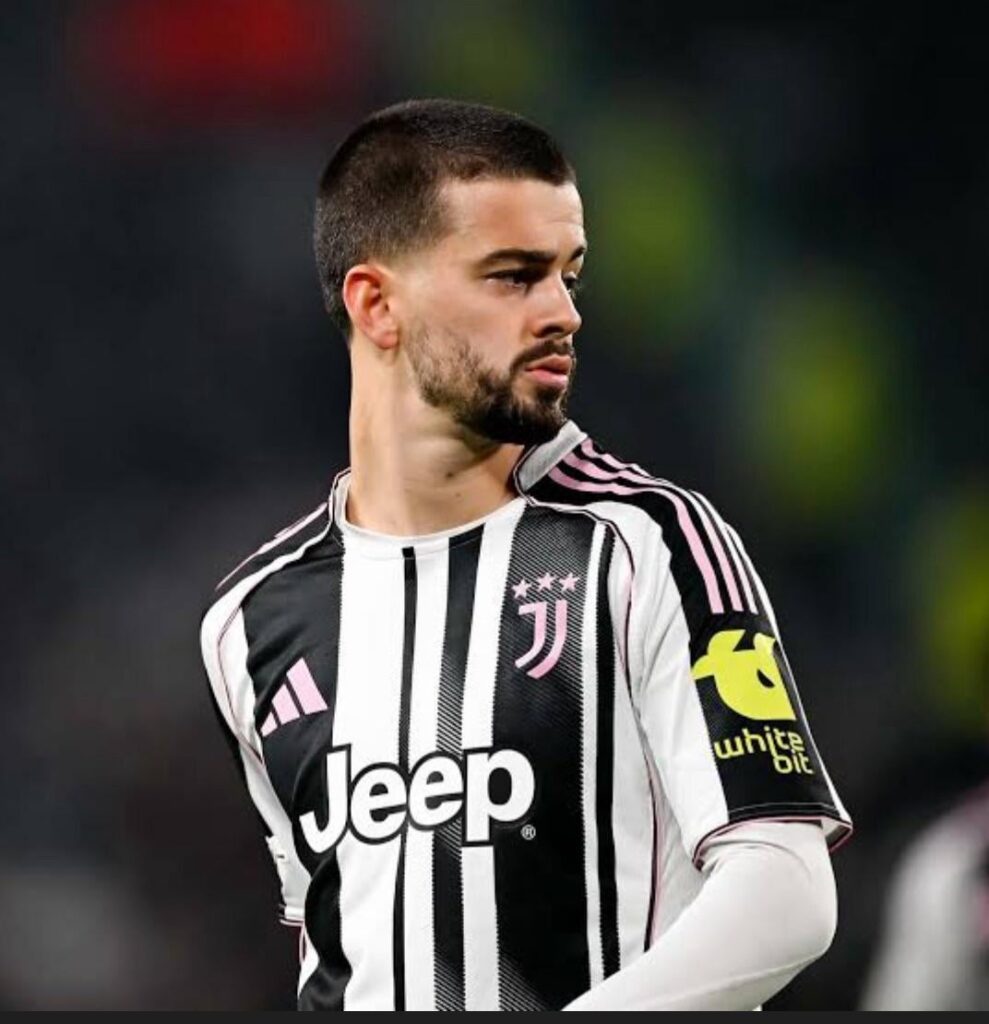 Tonight , this man was the reason we drew.