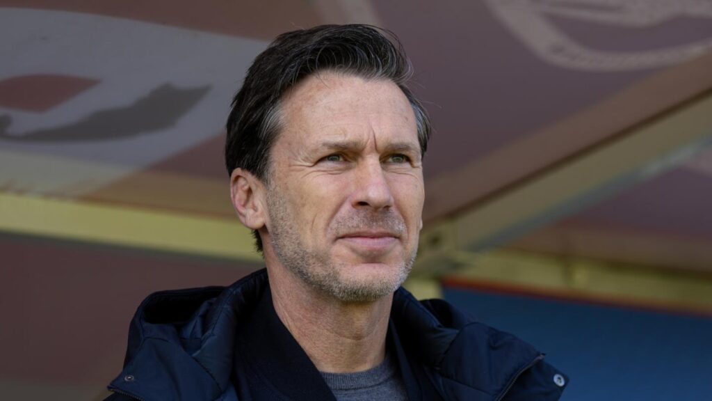 Gareth Taylor on point at Brighton, clean sheets and Ceri Holland form