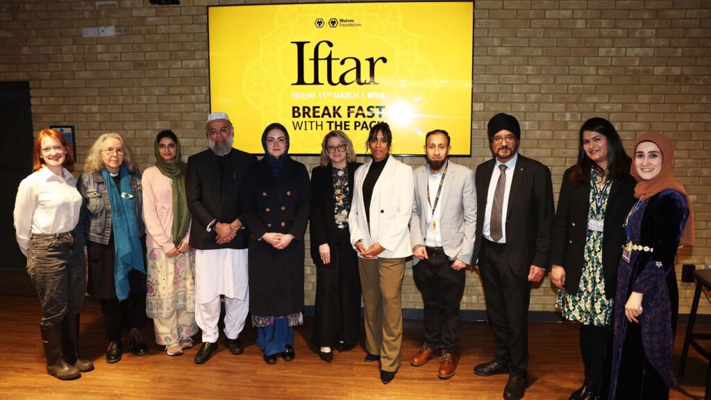 Gallery | Breaking fast with the pack | Equality | News