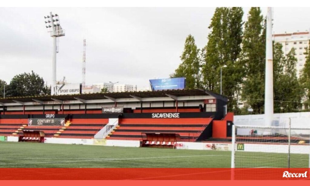 Polícia Judiciária realiza diligências na sede do Sacavenense