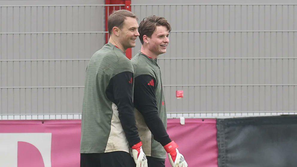 Manuel Neuer is back to full fitness and will start against Freiburg on Saturday. The captain is ready for the Champions League quarterfinal against Real Madrid. Meanwhile, Jonas Urbig is expected back in team training this week and should be in the squad against Freiburg.