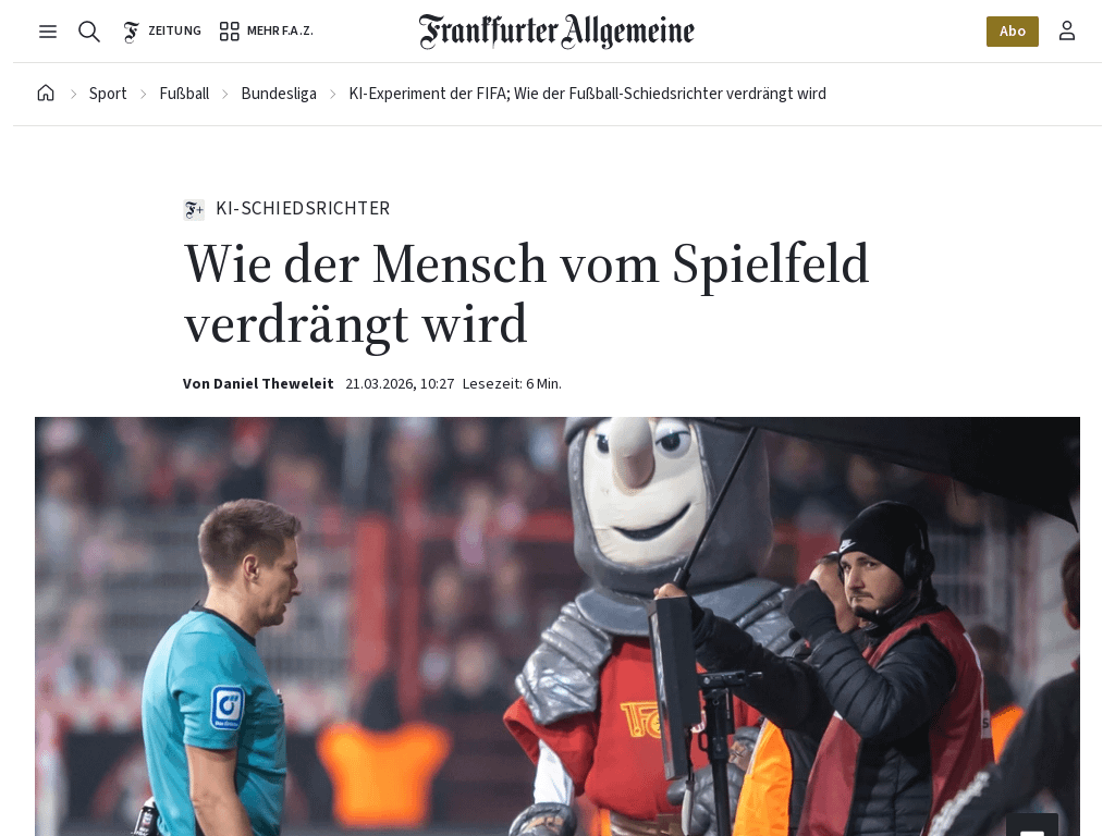 Wie der Mensch vom Spielfeld verdrängt wird: Während in den Bundesligen der VAR-Unmut wächst, denkt der Weltverband FIFA über die Automatisierung der Spielleitung nach. Schon bei der WM wird das erkennbar sein. Werden Schiedsrichter überflüssig?