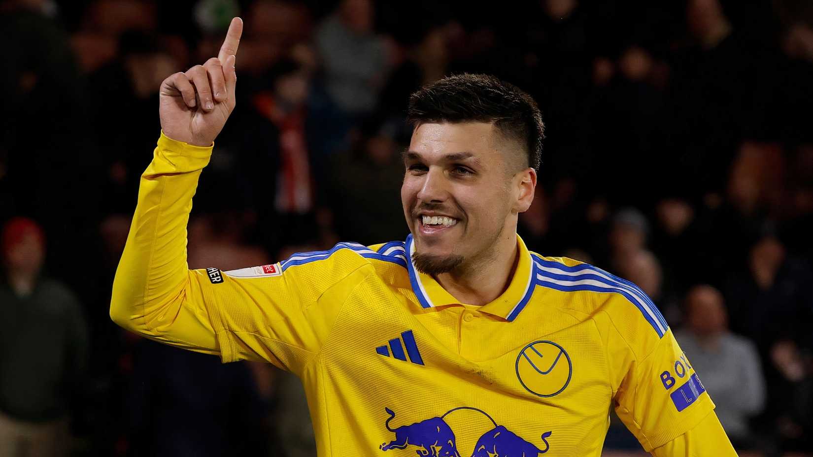 Joel Piroe scores for Leeds United vs Sheffield United