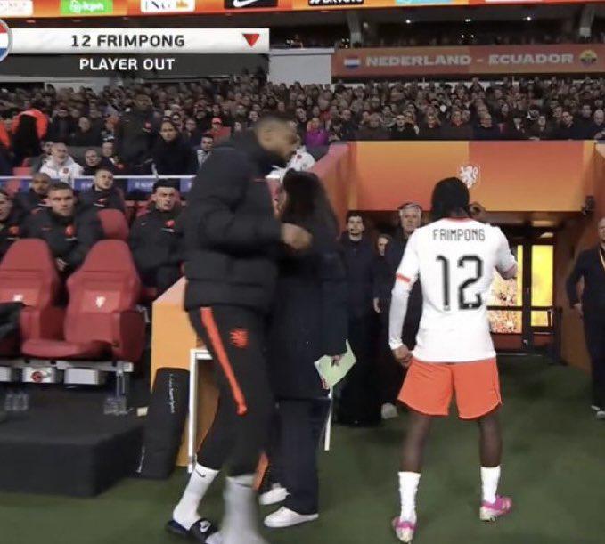 Jeremie Frimpong forced off through injury tonight for Netherlands just 12 minutes after coming on.