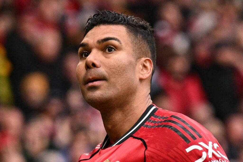 [Adam Crafton] Casemiro not thinking about reversing Manchester United decision