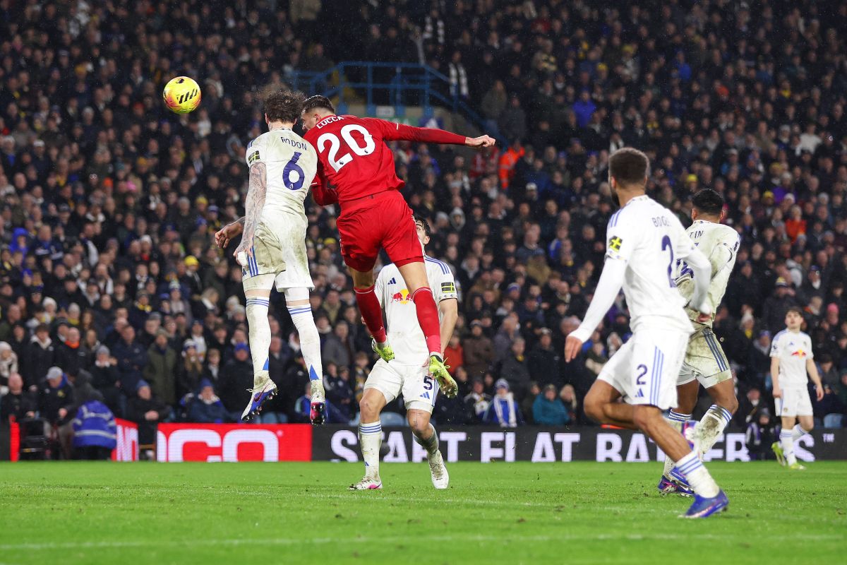 LEEDS, ENGLAND - FEBRUARY 06: Lorenzo Lucca of Nottingham Forest scores his team's first goal during the Premier League match between Leeds United and Nottingham Forest at Elland Road on February 06, 2026 in Leeds, England. (Photo by George Wood/Getty Images)