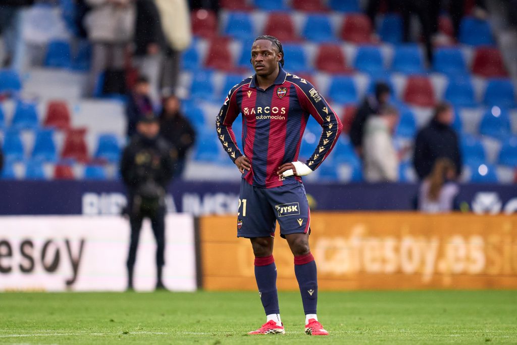 Etta Eyong, Levante player