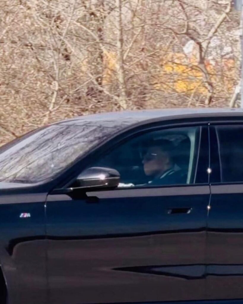 Kylian Mbappe was spotted behind the wheel! You might be surprised, but the French superstar didn’t have a driving license until last week!