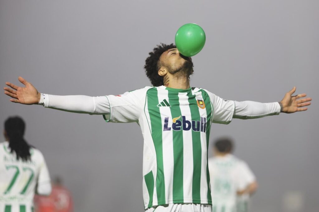 Jalen Blesa já morde os calcanhares a André Luiz no Rio Ave