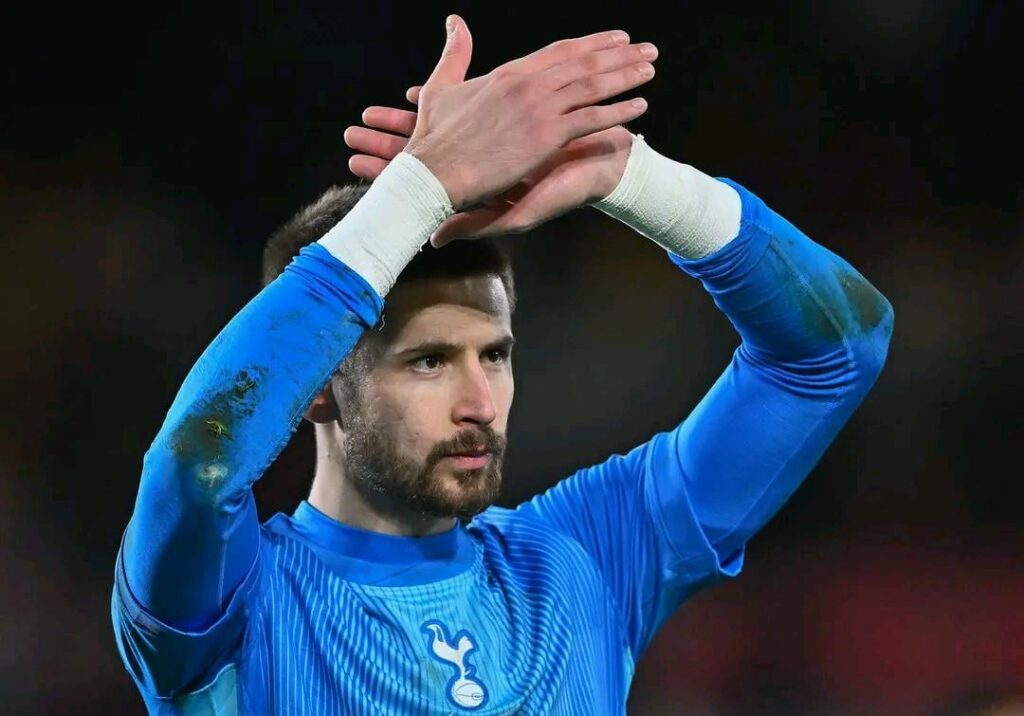 Matt Barlow (Mail Sport): Tottenham and Inter are close to reaching an agreement to complete the Vicario deal for £17 million. ⚪⚪️⚪️⚪️ ⚪️⚪️⚪️ if he leaves i hope the club's management goes for lunin