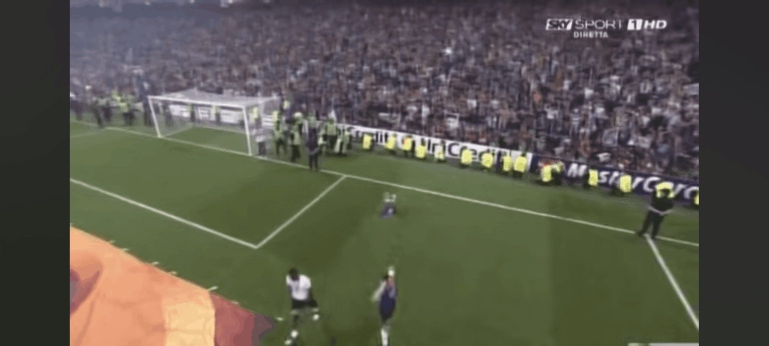 I couldn't find a better image. But I wanted to remember you the moment our players left the UCL with the fans.