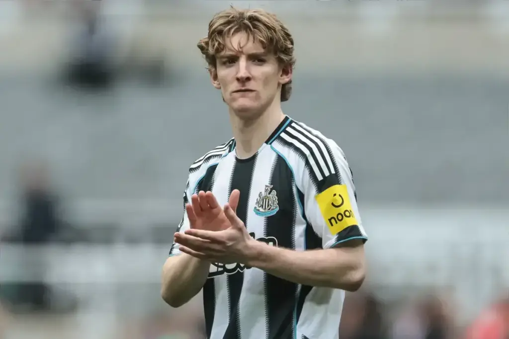 ‘I would love to see Anthony Gordon at Manchester United’ Louis Saha