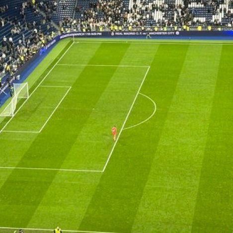 Courtios was again the only player to stay and apologize to fans. Pathetic.