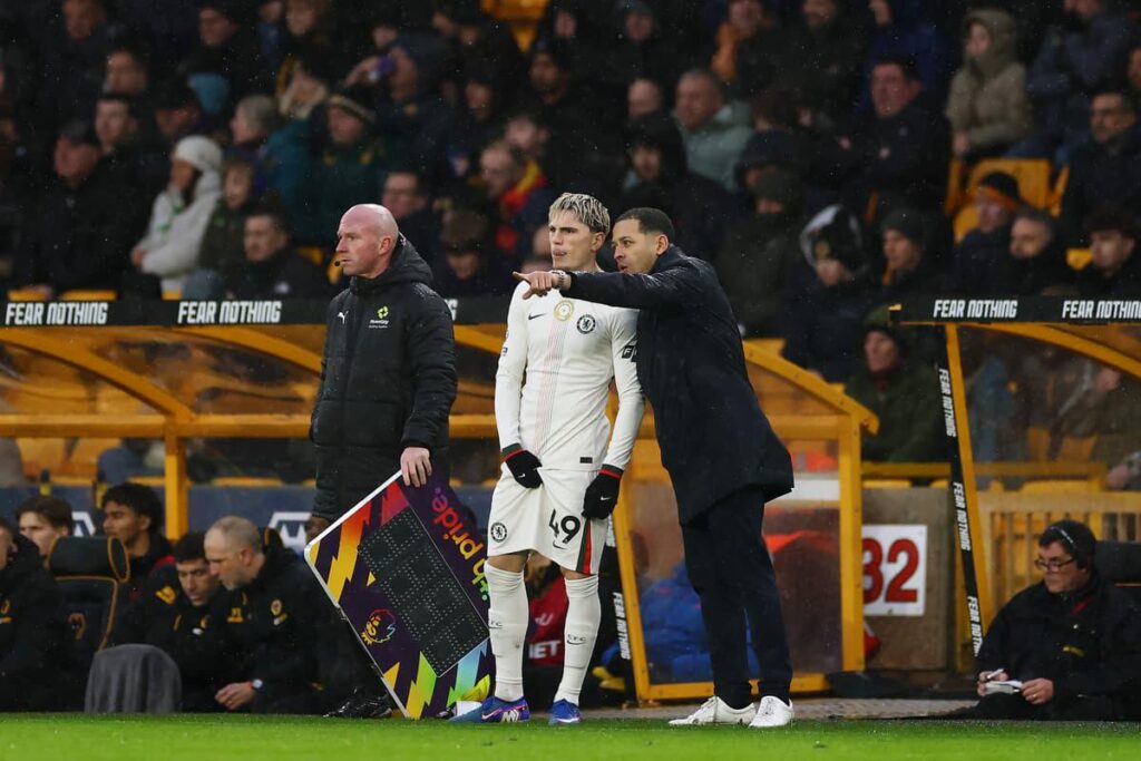 Rosenior fears Garnacho 'judgement' as Chelsea star faces fan boos