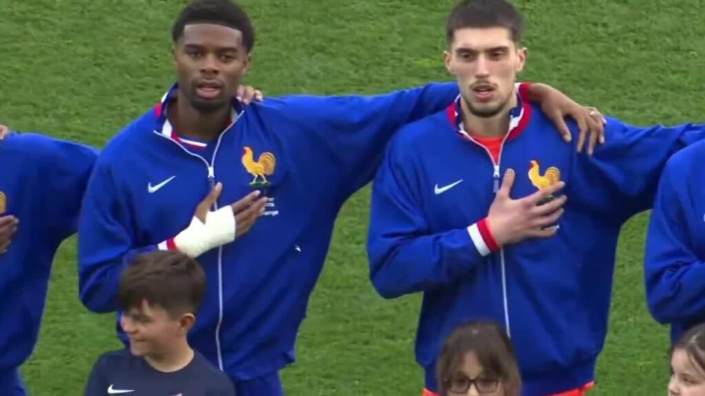 Leny Yoro vs Iceland U21