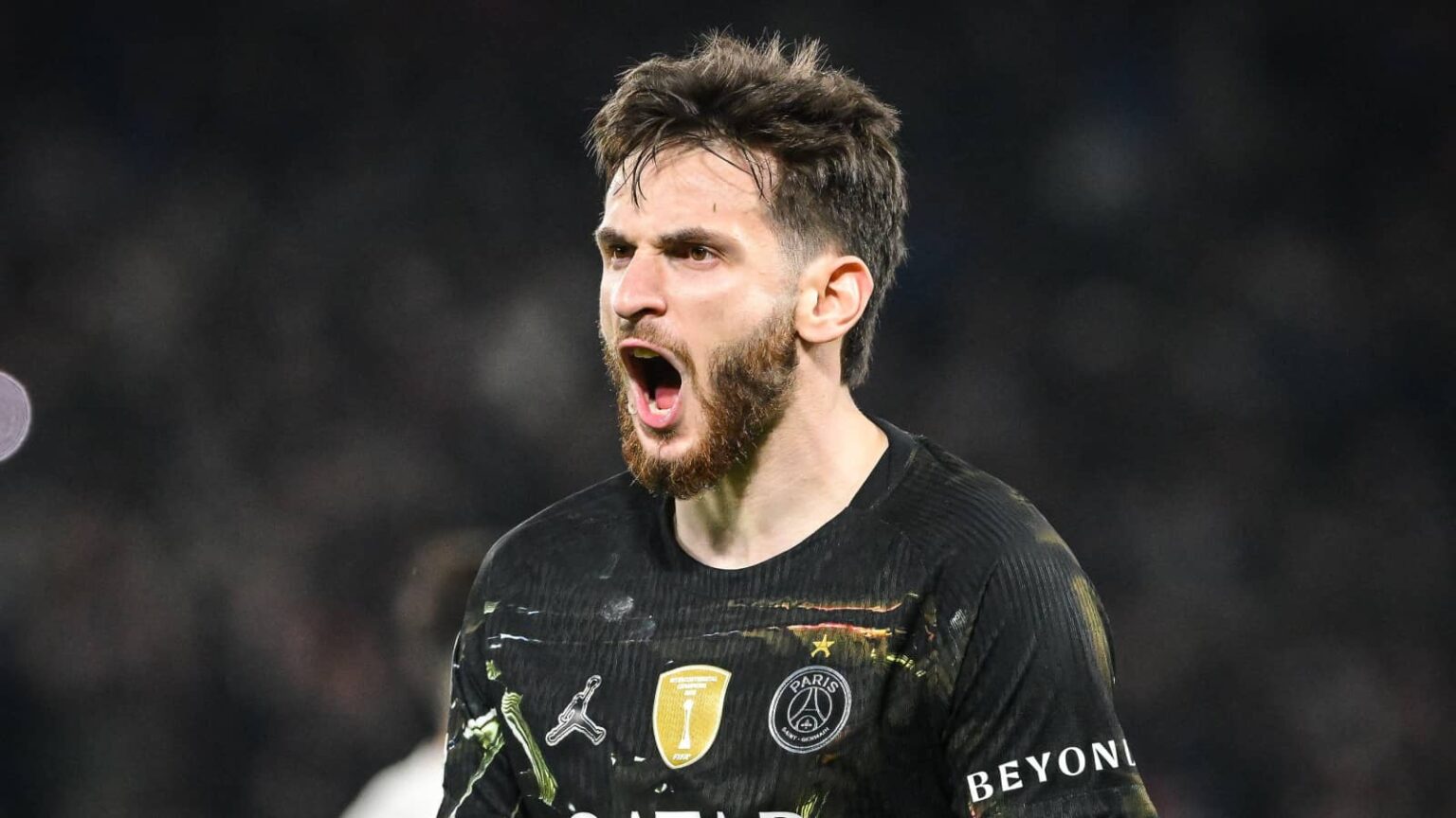 Arsenal laughing as superstar they're 'breaking the market' to sign destroys Chelsea