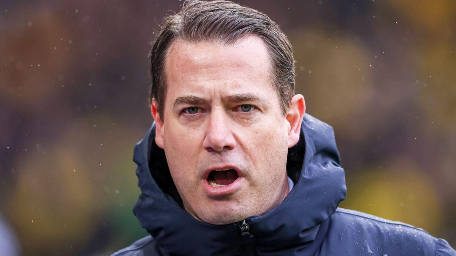 Lars Ricken reagiert auf Aussagen von Nico Schlotterbeck zu seiner Zukunft: "Nicos Aussagen sind nachvollziehbar. Wir haben weder einen Durchbruch, noch eine Einigung bestätigt, daher hat uns eher die jüngste Berichterstattung überrascht."