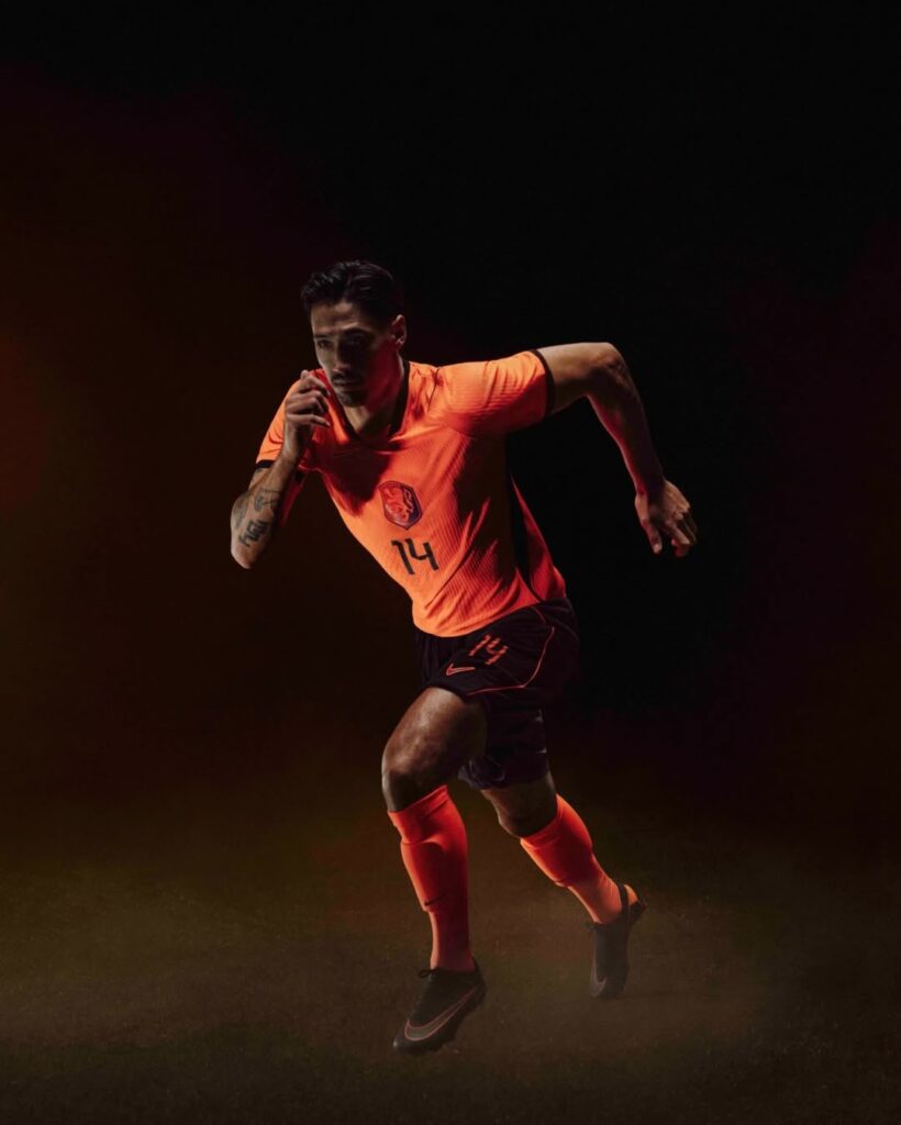 Het officiële thuis en uittenue van Oranje op het 2026 WK.