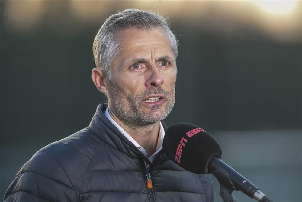 'Visieverschil tussen Van Persie en Van Wonderen breekt Feyenoord-deal op'