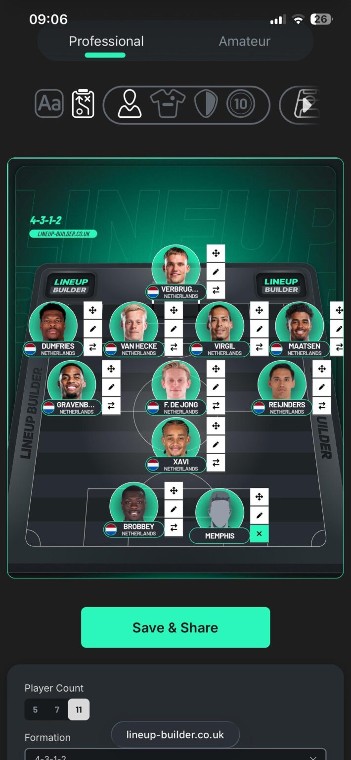 Uiteindelijk speelden we in een 4-3-1-2 formatie, en nu ik erover nadenk, ziet dat er eigenlijk best goed uit.