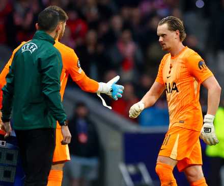 Tottenham goalkeepers Guglielmo Vicario and Antonin Kinsky 