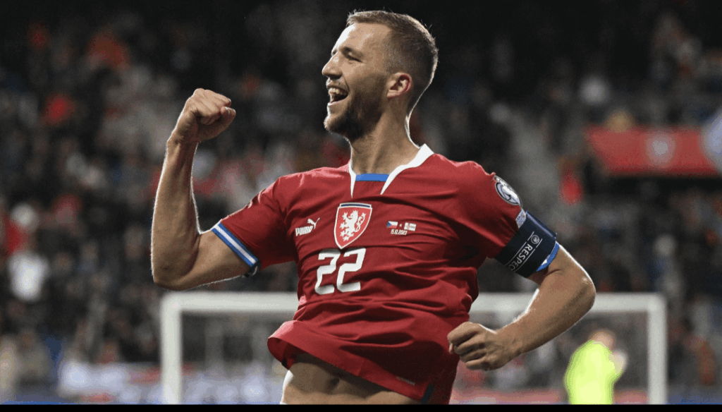 Soucek scores penalty past Hermansen to qualify for WC