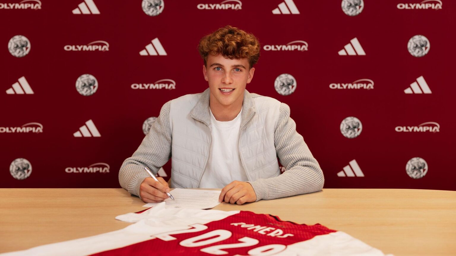 Official: Thijmen Romers (18) had extended his contract at Ajax until 2029